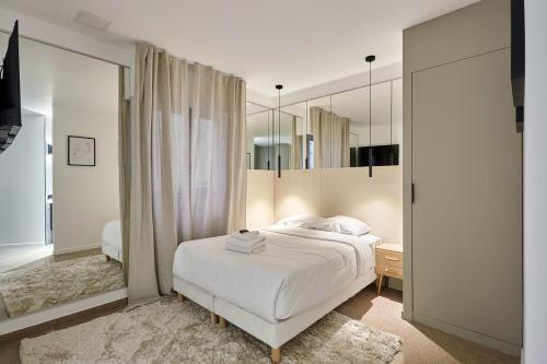 Apartment Père Lachaise by Studio prestige
