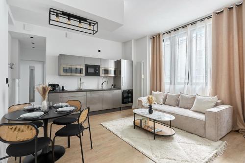 Apartment Center of Paris Bastille by Studioprestige