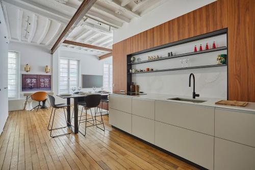 Amazing 2 bedrooms Apartment Paris Center by Studio Prestige