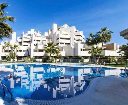 Sunny Sea Oasis - Estepona