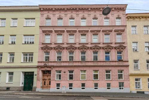 Luxury Westbahnhof Suites Vienna by FLEXIFLATS