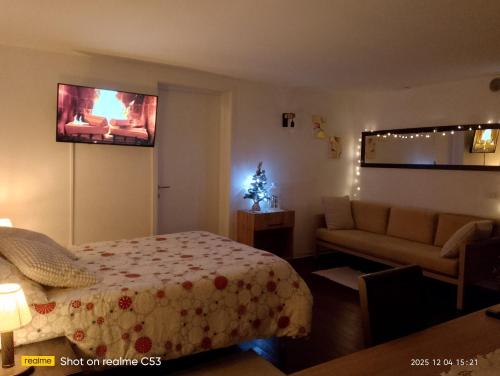 Ένα ή περισσότερα κρεβάτια σε δωμάτιο στο Monolocale zona del prosecco