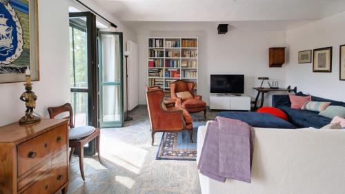 Χώρος καθιστικού στο Large country house among the hazelnuts - Unesco