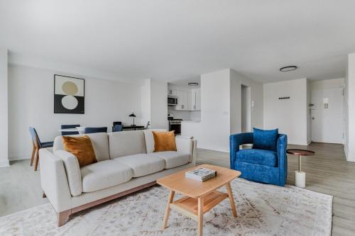 Ảnh trong thư viện ảnh của Blueground Kips Bay pool nr East River NYC-2169 ở New York