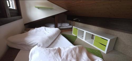 Ένα ή περισσότερα κρεβάτια σε δωμάτιο στο Quartier132