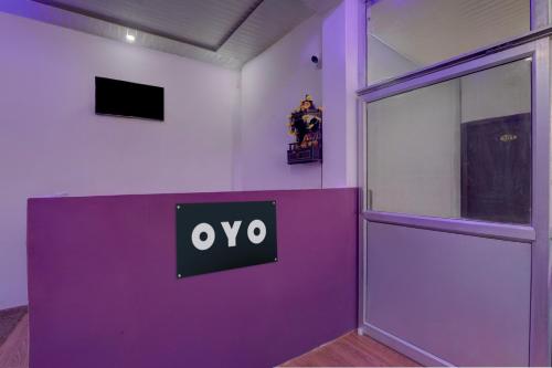 TV a/nebo společenská místnost v ubytování Hotel O by OYO Prime Stay