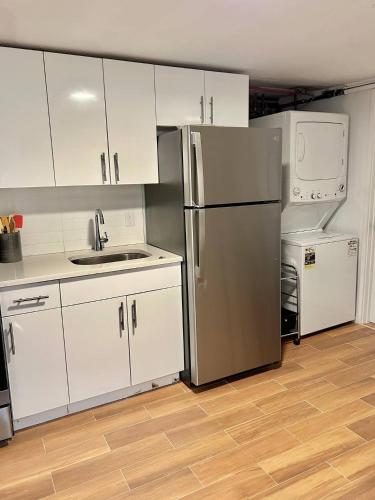 Gallery image of 019- Quiet 2BR1BA Walk to PATH in Hoboken