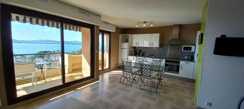 Apartment sea view in Saint-Raphaël wpool