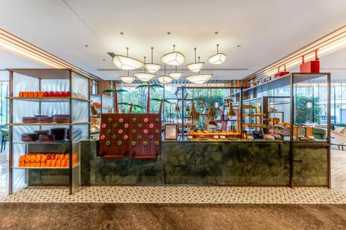 Jídlo v hotelu nebo okolí