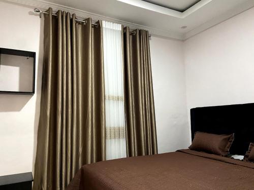 Postel nebo postele na pokoji v ubytování Relaxing Space Near It All