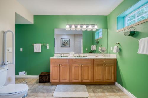 Ένα μπάνιο στο Whales Way