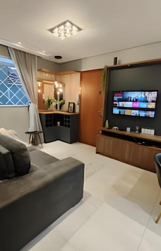 Μια τηλεόραση ή/και κέντρο ψυχαγωγίας στο Apto. próx. Perini Business Park, UFSC & Whirlpool