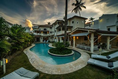 Beach Palm Whisper Villa, Private Beach