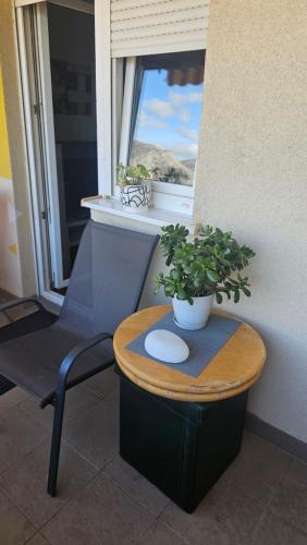 Χώρος καθιστικού στο Apartman Trebinje sa parkingom