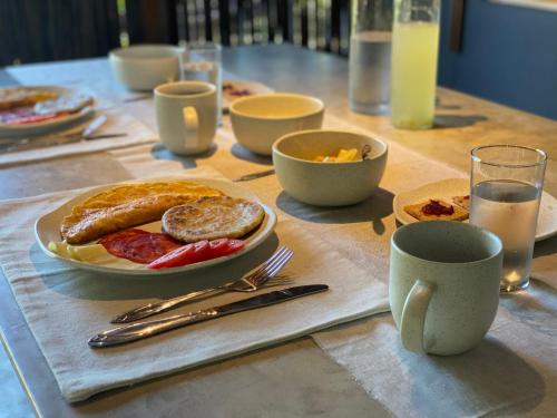 Φαγητό σε αυτή η εξοχική κατοικία ή κάπου εκεί κοντά