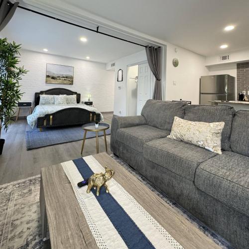 Posezení v ubytování 2 DT Dallas l FIFA WORLD CUP READY l 5 Min from Love Field