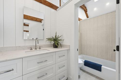 Phòng tắm tại Simply Stunning