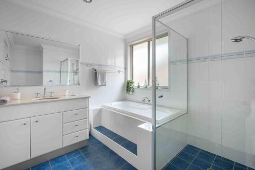 Ένα μπάνιο στο Spectacular - Belle Escapes Jervis Bay