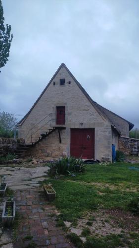 Το κτήριο όπου στεγάζεται  ο ξενώνας