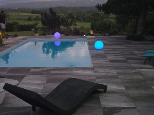 Πισίνα στο ή κοντά στο Charmante maison sérénité