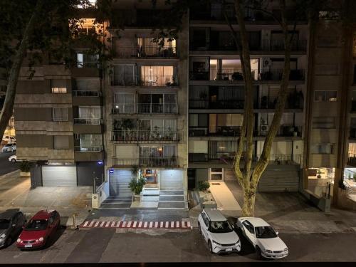 Το κτήριο όπου στεγάζεται  το δωμάτιο σε οικογενειακή κατοικία