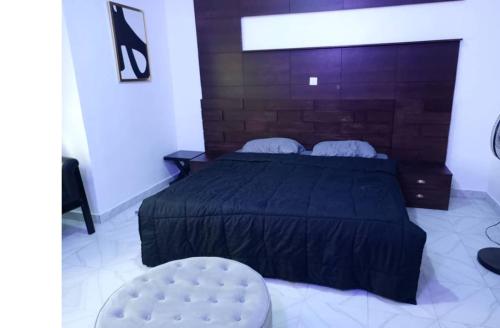 Ένα ή περισσότερα κρεβάτια σε δωμάτιο στο Steph's Sol Beach View Apartment