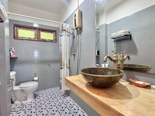 Koupelna v ubytování Sea Dreamer Ao Yon Beach House