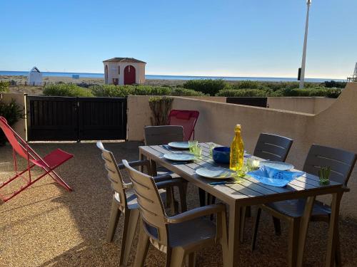 Port Leucate : Villa T2 Mezzanine Climatisée, Animaux <10kg OK, 5 pers., Front de Mer, PKG - FR-1-798-61
