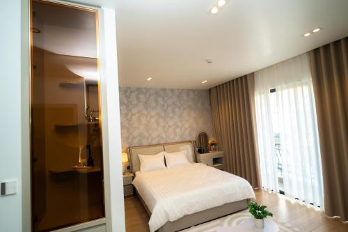 Gallery image of T-Moon Homestay in Binh Hai