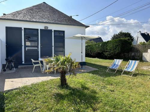 481 - Maison de pêcheur à 50m de la plage de Caroual.