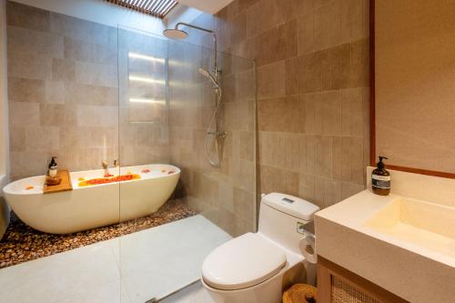 Koupelna v ubytování NAVA Ubud Villas