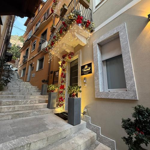 Humboldt Luxury Rooms Taormina photo 3