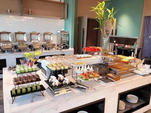 Jídlo v hotelu nebo okolí