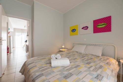 C5 3rd floor balcony view 1bdr flat 850m Metro Evangelismos 150m EKPA University Campus 100m Bus Stop to Acropolis