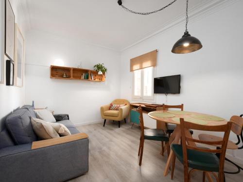 Cosy Sants Apartment