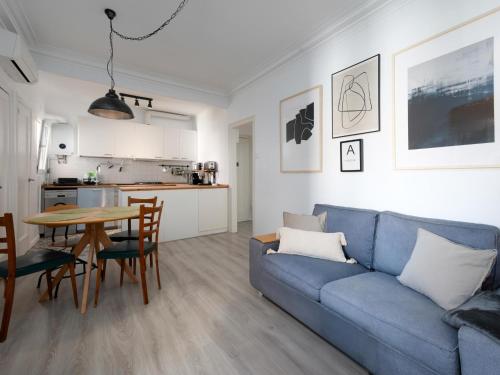 Cosy Sants Apartment