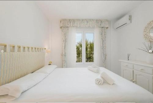 Penthouse Marbella, Panoramic Sea Views, Terrace, Pool & Parking