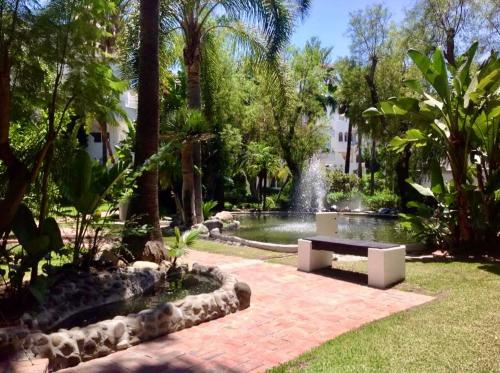 Penthouse Marbella, Panoramic Sea Views, Terrace, Pool & Parking