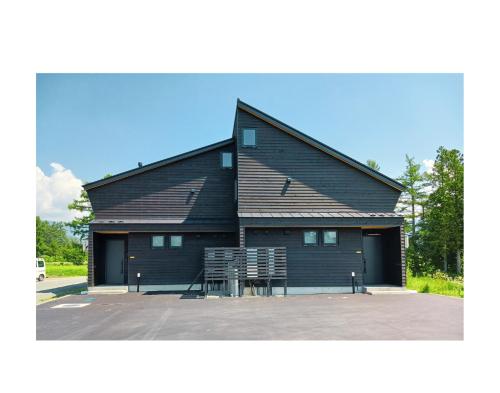 Budova, kde se chata nachází