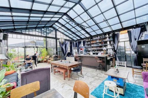 Χώρος καθιστικού στο Gervasia Hotel Makati