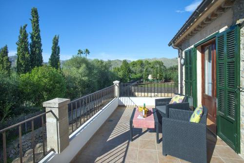 Owl Booking Villa Can Barrio - Family and Friends