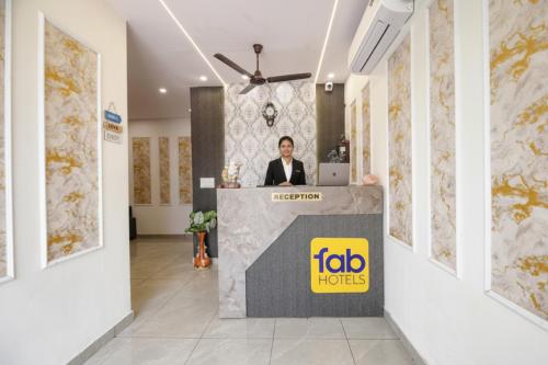 Ο χώρος του λόμπι ή της ρεσεψιόν στο FabHotel AB Residency