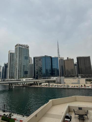 Burj Khalifa & Canal View Apartment