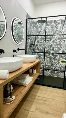 Ένα μπάνιο στο Fimicino House Stay