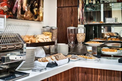 Jídlo v hotelu nebo okolí