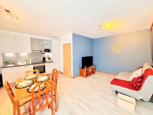 Kuchyň nebo kuchyňský kout v ubytování Le Charmant Refuge au Cœur de Rouffach