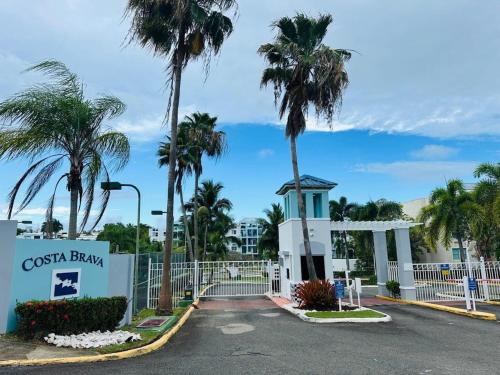 Φωτογραφία από το άλμπουμ του Sea Breeze Escape Sleeps 7 Pool in Ceiba σε Ceiba