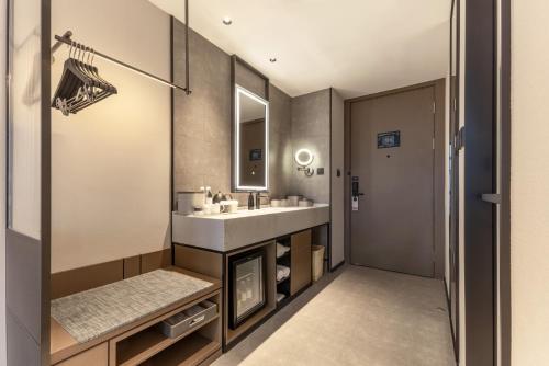 Φωτογραφία από το άλμπουμ του Atour Hotel Wuhan Yellow Crane Tower Shouyi Plaza στο Γουχάν