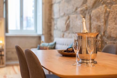 Luxury Style 1 with AC Downtown Porto near Metro