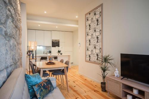 Luxury Style 1 with AC Downtown Porto near Metro